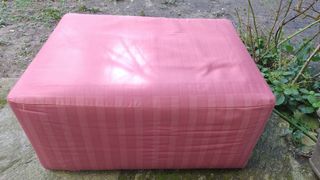 Reposa pie fucsia