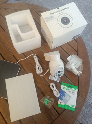 Hiseeu cámara con panel solar