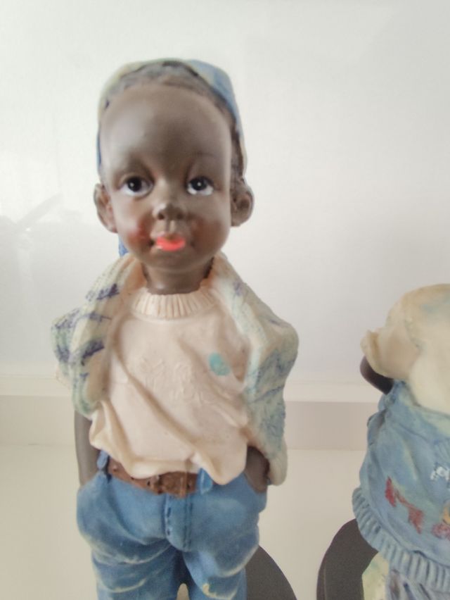 Pareja de figuras de Niños
