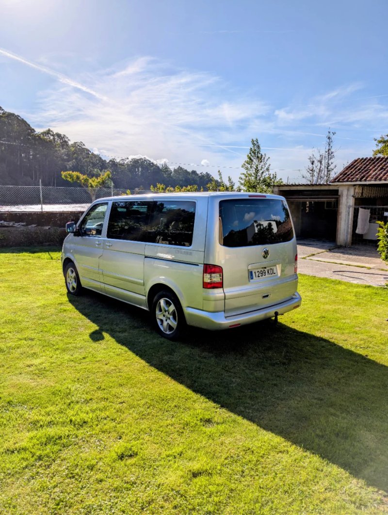 Volkswagen Multivan camper **Motor Nuevo** - foto 1