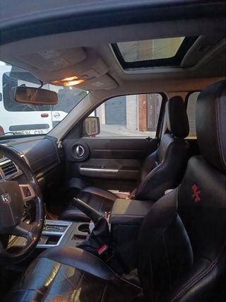 Dodge Nitro 2010 o Cambio por Tesla model S