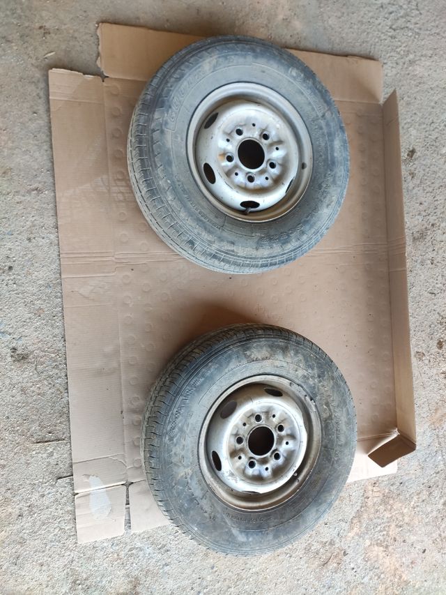 Llantas Mercedes MB 100