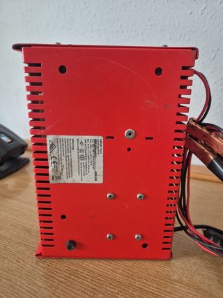 Cargador de baterías 
