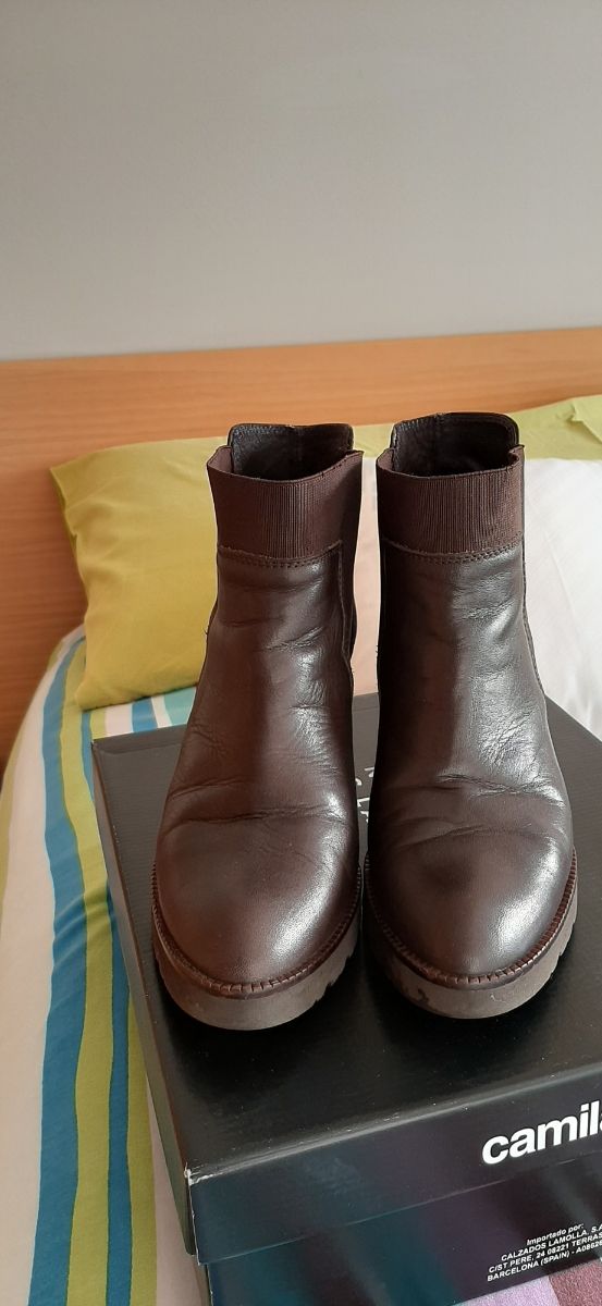Botines color marrón muy comodos 
