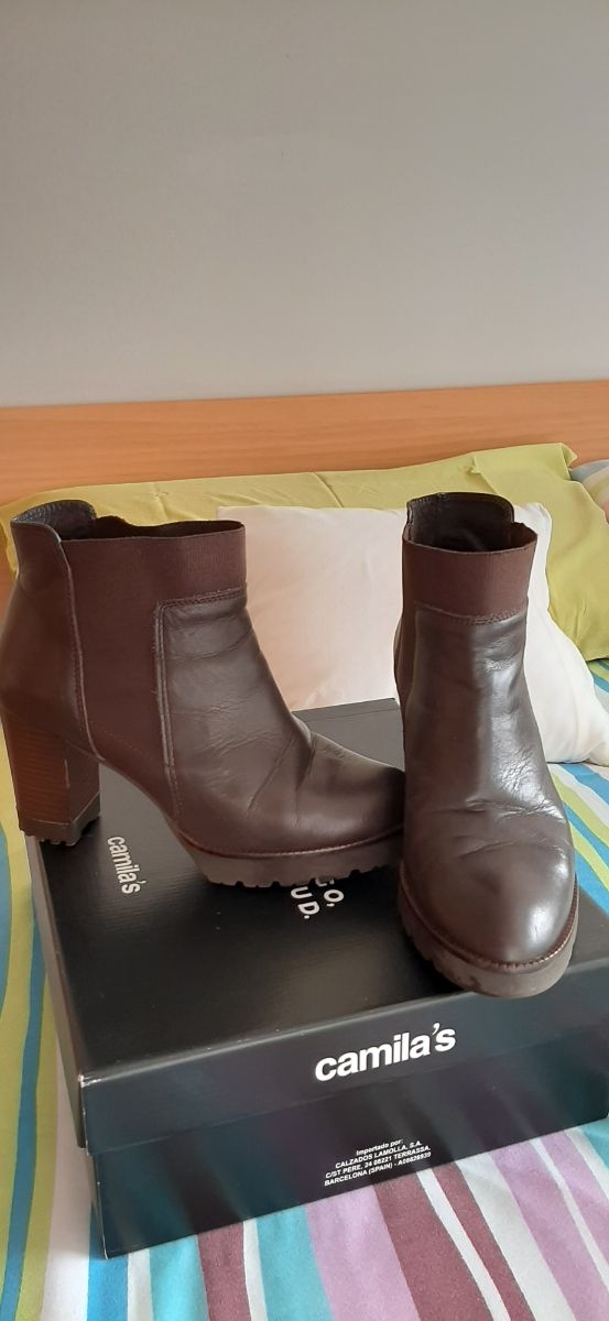 Botines color marrón muy comodos 