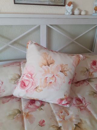 Colcha acolchada de flores (rosas),cojines juego