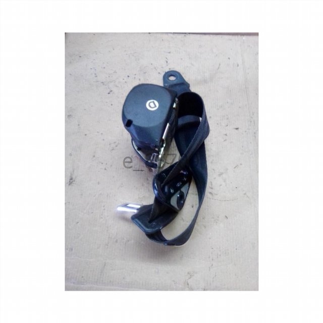 Cinturon seguridad trasero derecho Peugeot 205