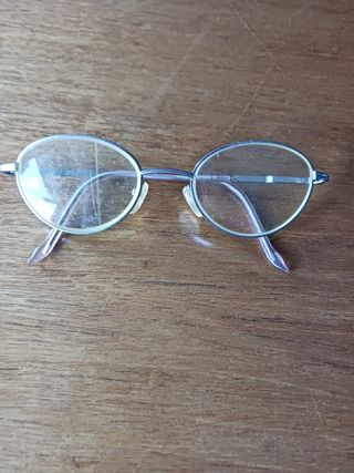 Montura de gafas.