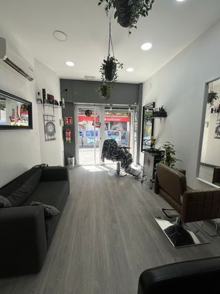 SE TRASPASA PELUQUERIA