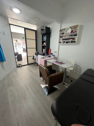 SE TRASPASA PELUQUERIA