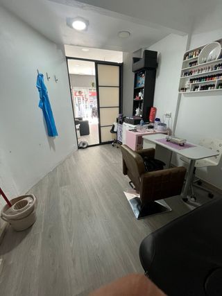 SE TRASPASA PELUQUERIA