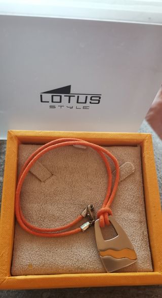 Collar Lotus mujer