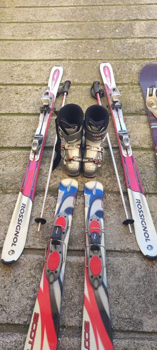 Nieve esquís y snowboard