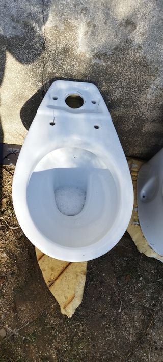 Retrete blanco 
