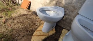 Retrete blanco 