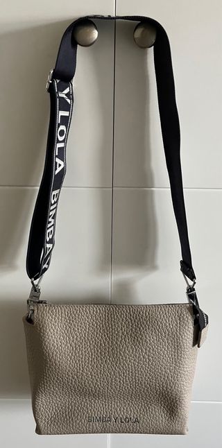 Bolso de piel marca Bimba y Lola