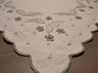 Set 3 Centro tavola ricamato