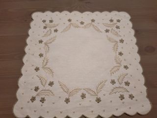 Set 3 Centro tavola ricamato