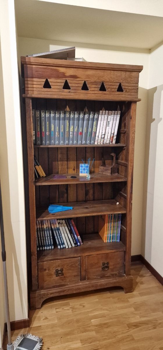 Armario estantería madera envejecida