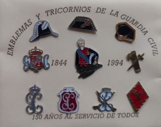 Conjunto de pins de la Guardia Civil.