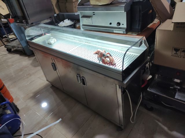 Vitrina expositor refrig. Con mueble.
