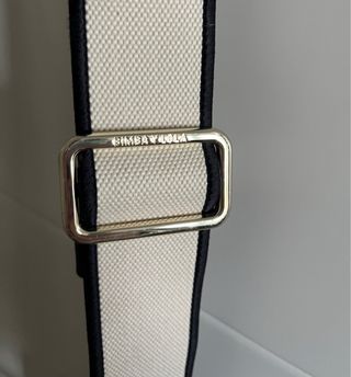Bolso de nailon marca Bimba y Lola
