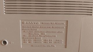 Radio Cassette SANYO M9927K