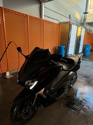 Yamaha tmax 530
