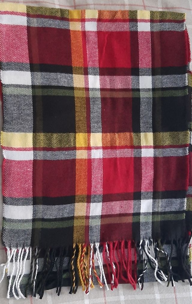 BUFANDA NUEVA A ESTRENAR