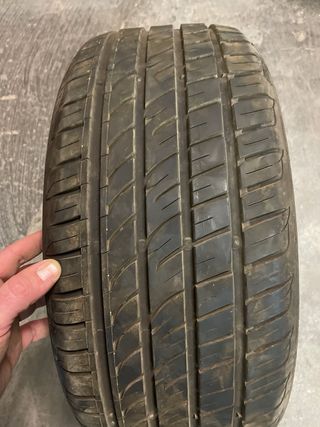 Neumatico 215/45 R 17 91 Y