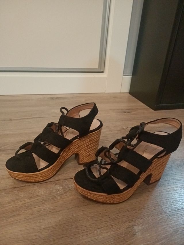 Sandalias de cordon