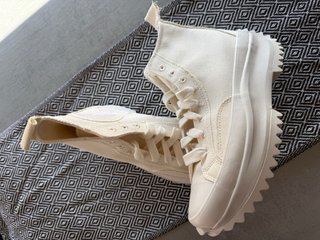 Converse run star hike.