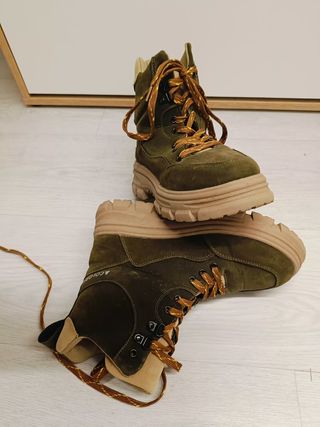 Botas