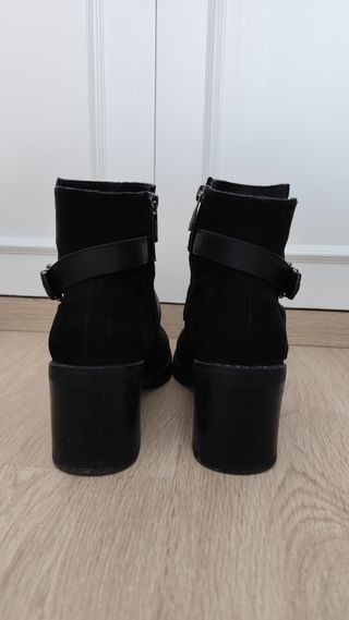 Botines negros