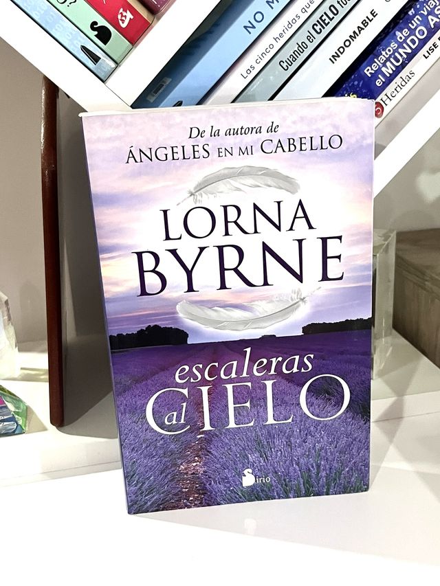 Libro Escaleras al Cielo LORNA BYRNE