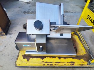 Cortadora de embutido Braher