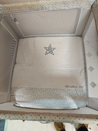 Parque cuadrado MS y colchón Jané