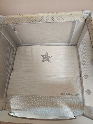 Parque cuadrado MS y colchón Jané