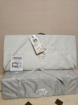 Parque cuadrado MS y colchón Jané