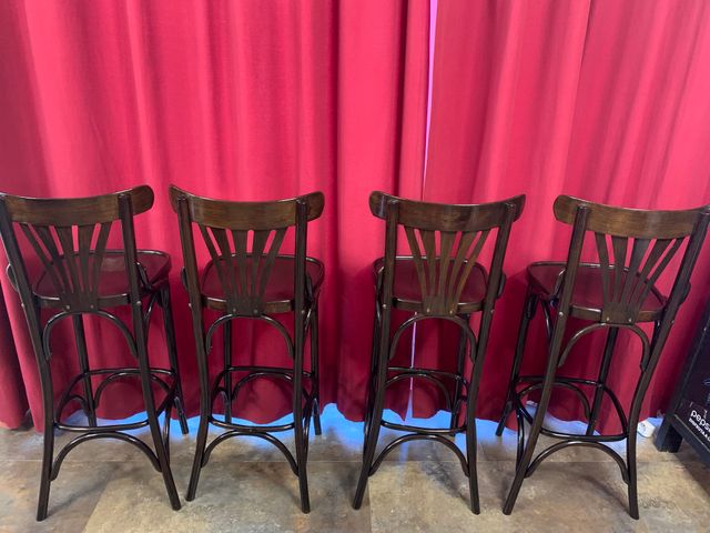 TABURETE ESTILO THONET  MADERA MACIZA CON RESPALDO