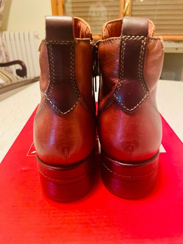 Pikolinos: botines marrones nuevos
