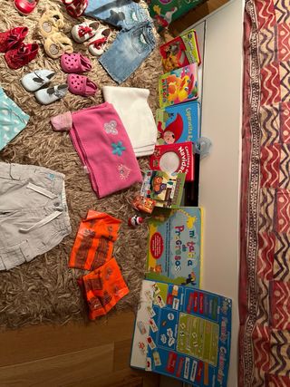 Lote ropa accesorios juguetes bebé
