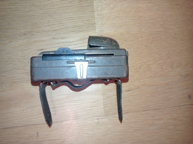 Linterna militar antigua ELVES