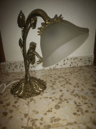 Lámpara mesita de noche