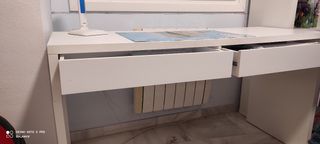 Mesa Escritorio blanco con cajones