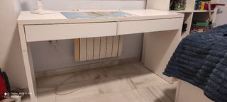 Mesa Escritorio blanco con cajones