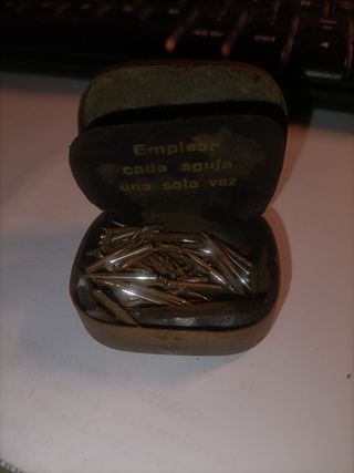 Caja agujas de gramofono his máster voic