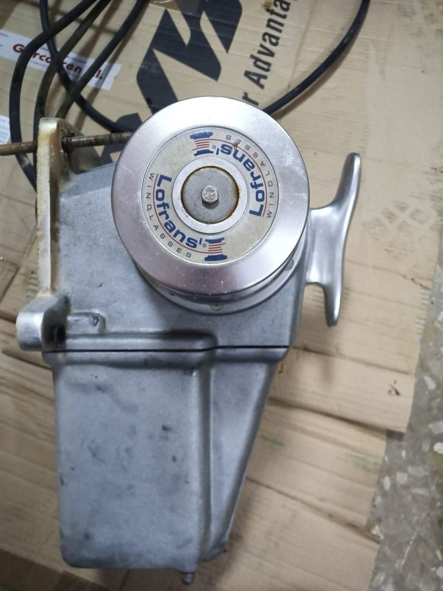 Molinete o wincher para anclas embarcaciones 