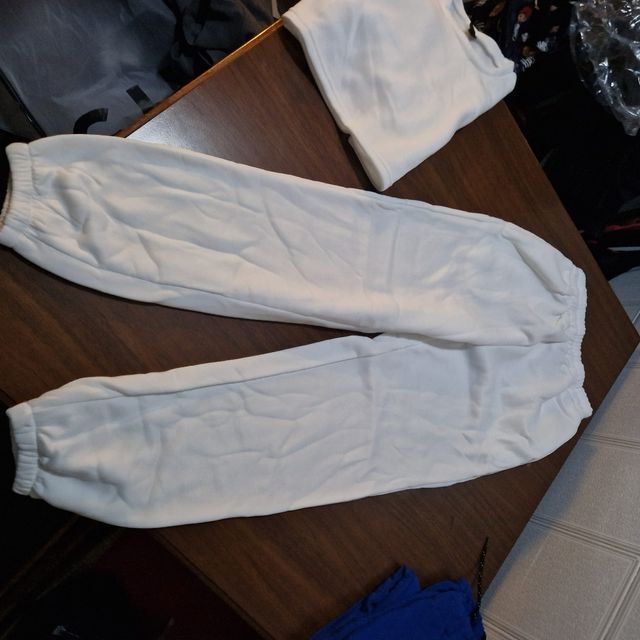 Tuta sportiva nbianca