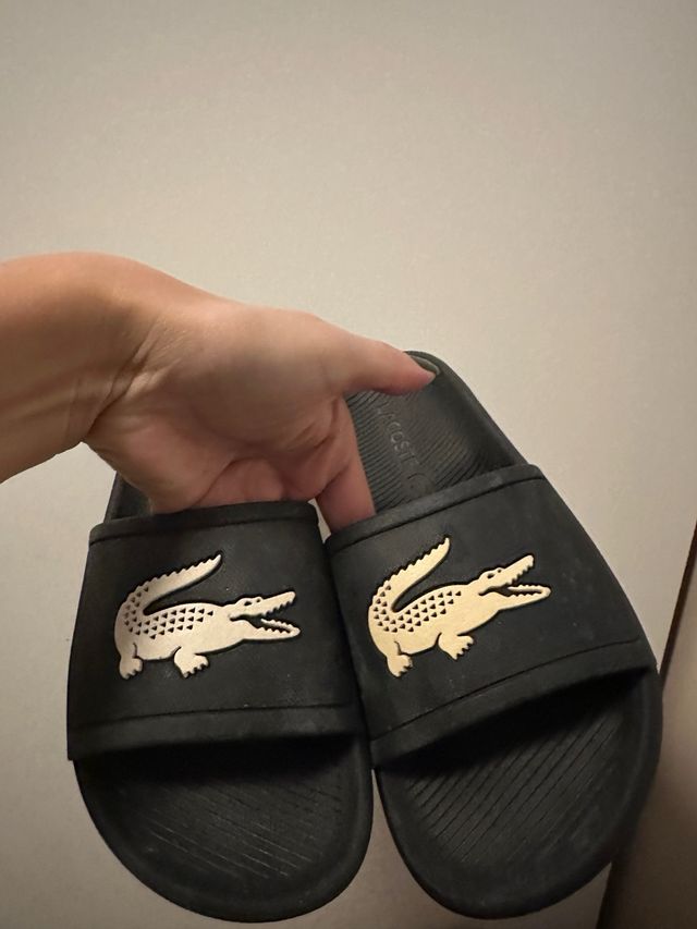Sandalias negras LACOSTE
